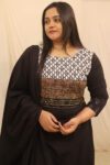 HAND-WORKED-COTTON-KURTI-SHALL-SET black zoomed